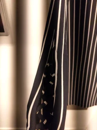 Vestido Bershka rayas blanco y azul. Talla s