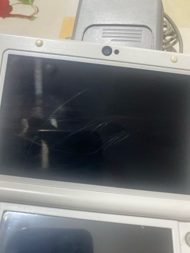 New Nintendo 3DS Rosa con Cargador