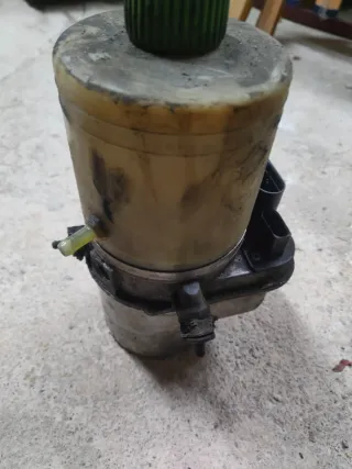 Bomba de dirección asistida