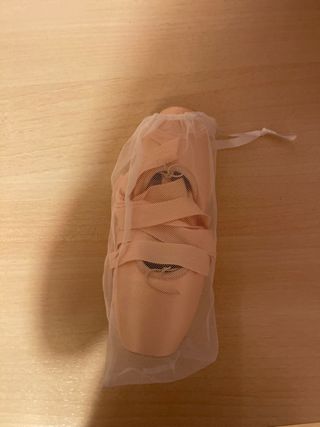 Zapatillas de ballet rosa y beige