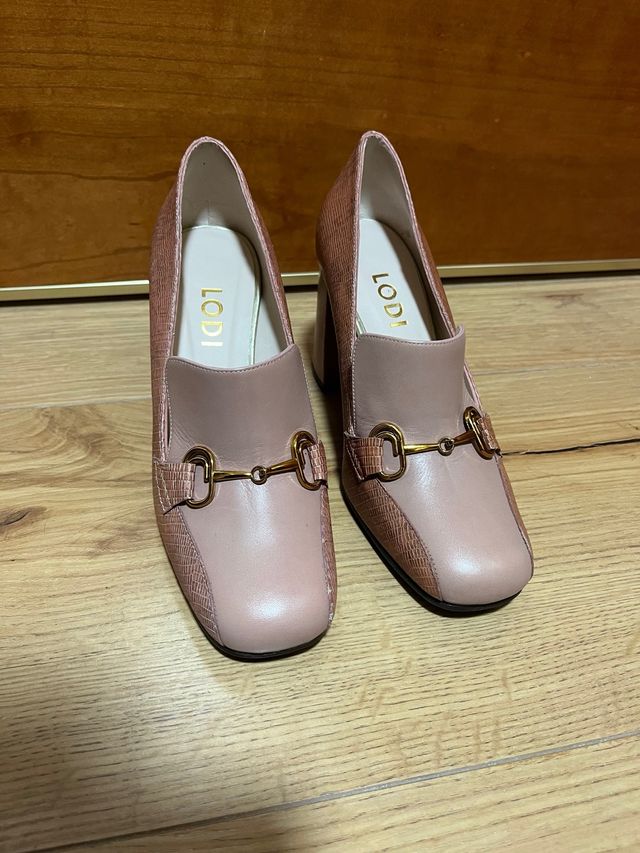 Mocasines Lodi Piel Rosa y Dorado