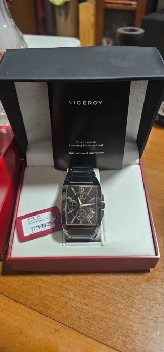 Reloj Viceroy Negro y Dorado