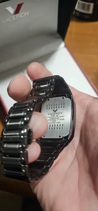 Reloj Viceroy Negro y Dorado