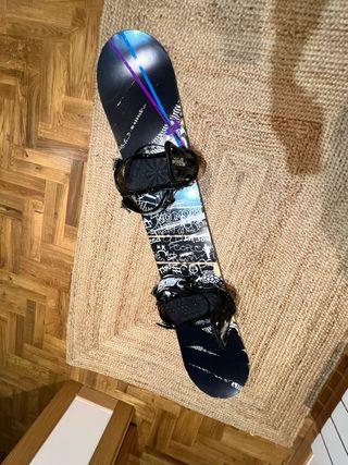 Tabla Snowboard Nitro y Fijaciones Raiden 155cm