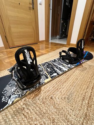 Tabla Snowboard Nitro y Fijaciones Raiden 155cm