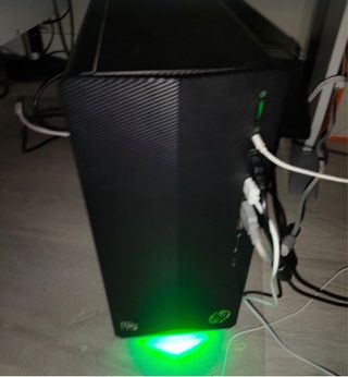 PC Gaming HP Pavilion Negro y Verde