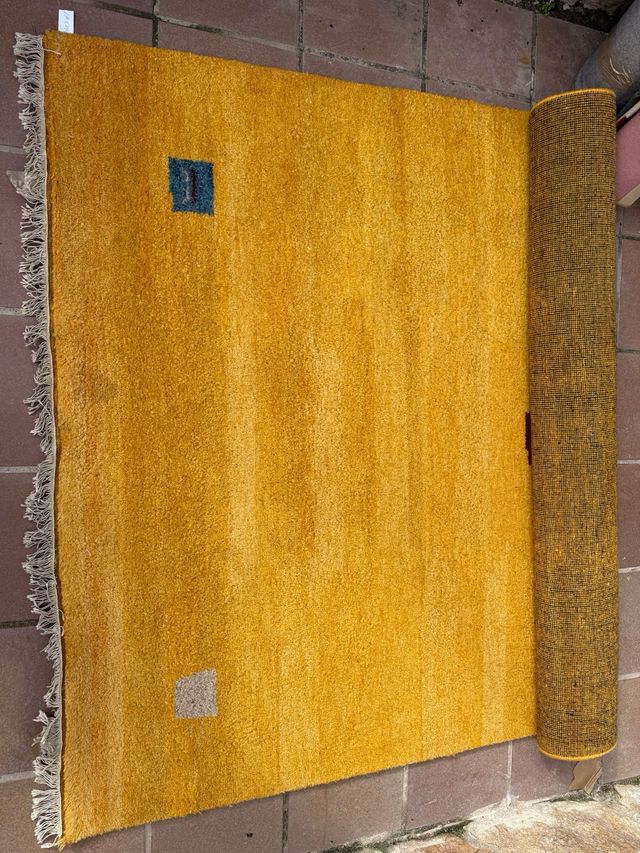 Tapete amarelo 1,70x2,40 m