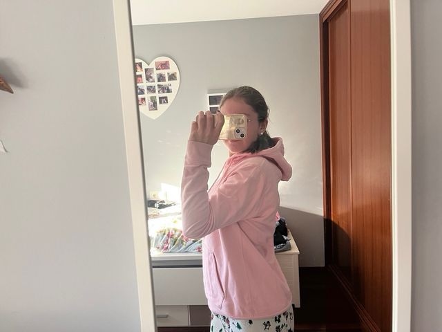 Sudadera con capucha rosa