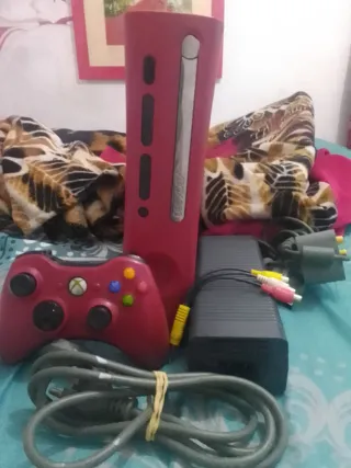 Xbox 360 Rojo con Accesorios