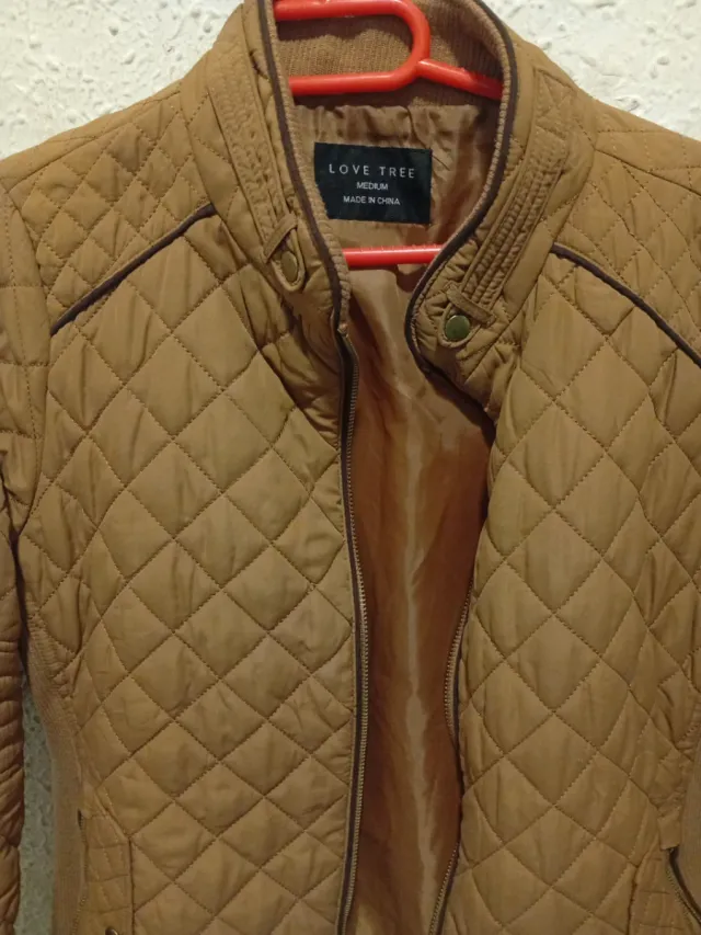 Chaqueta acolchada marrón
