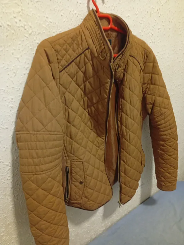 Chaqueta acolchada marrón