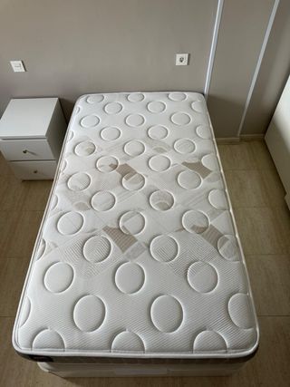 Canapé abatible Pikolin + colchón Pikolin 105×190