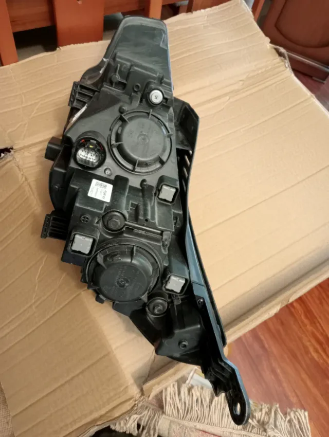 FARO DERECHO HYUNDAI I30 III