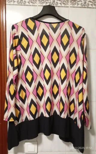 Blusa estampada rombos