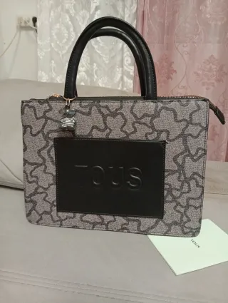 Bolso Tous. Modelo KaosNegro y Gris