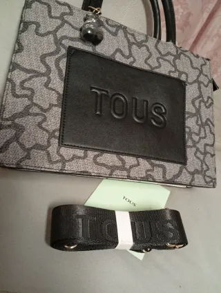 Bolso Tous. Modelo KaosNegro y Gris