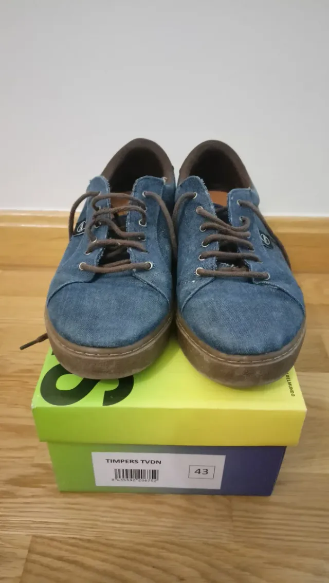 Zapatillas Timpers azules y marrones