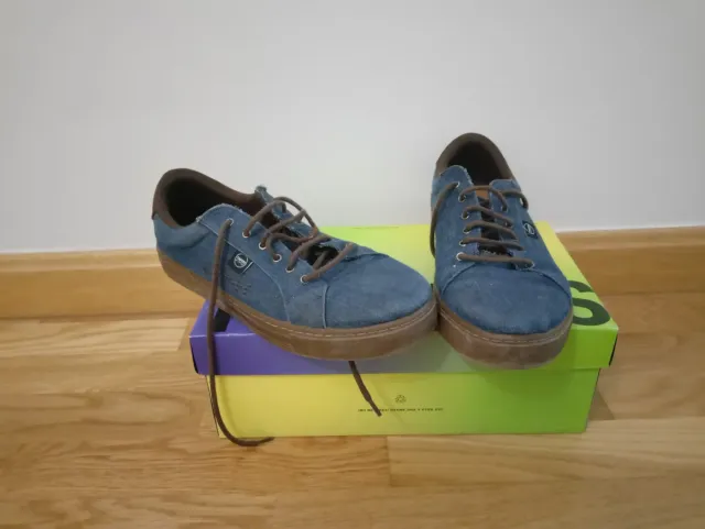 Zapatillas Timpers azules y marrones