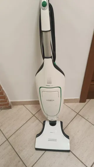 Folletto VK 200 Aspirapolvere