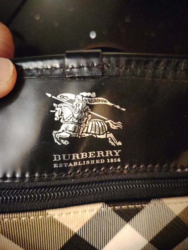 Bolso Burberry Negro