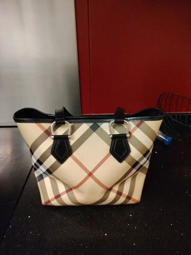 Bolso Burberry Negro