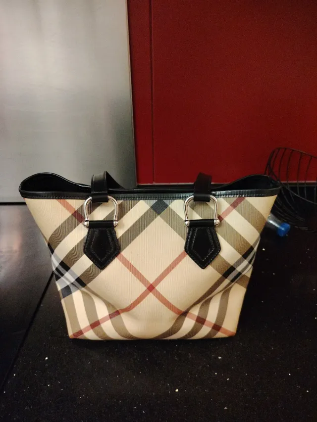 Bolso Burberry Negro