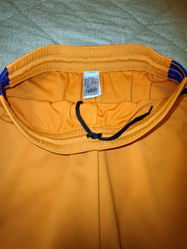 Lote 2 equipaciones baloncesto Tallas 12-14