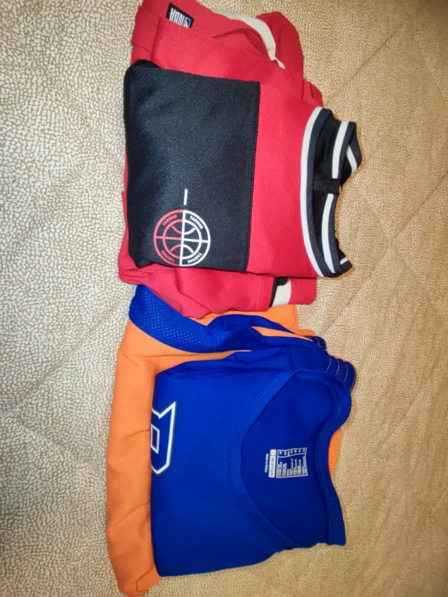 Lote 2 equipaciones baloncesto Tallas 12-14