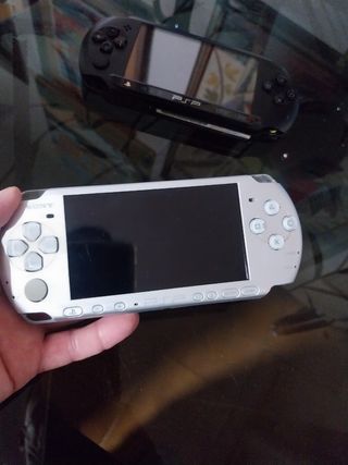 2 PSP Sony (Negro y Gris)