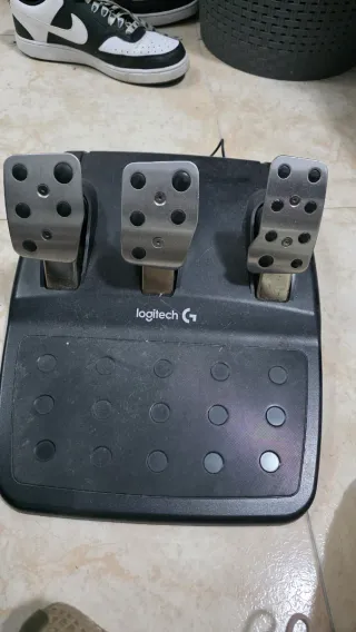 Volante Logitech G29 PS4 PC