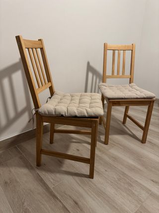 2 Sillas Ikea PINNTORP + cojines VIPPÄRT