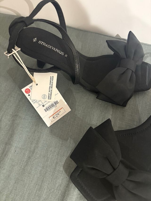 Sandalias Stradivarius Negras Lazo