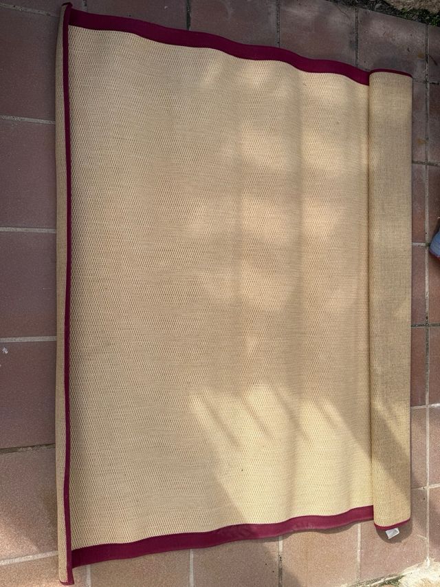 Tapete de Fibra Bege e Bordô 1,70x2,40m