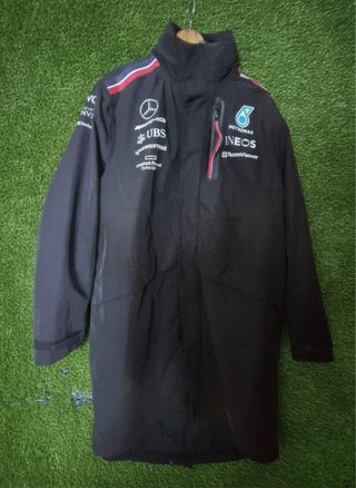 Chaqueta Oficial Mercedes F1 Team Larga