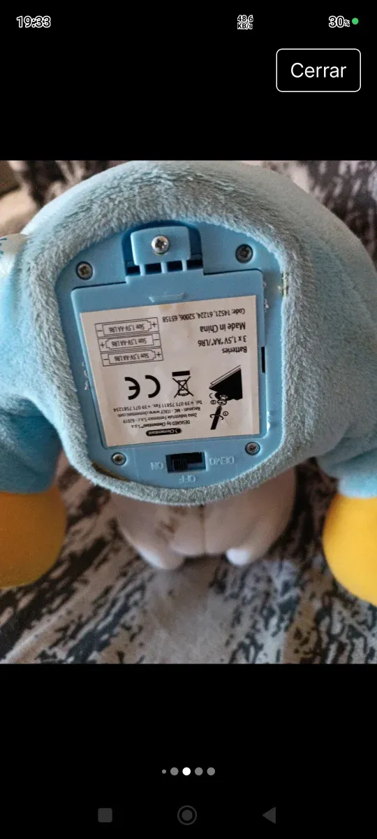 Peluche Mickey Mouse con balón