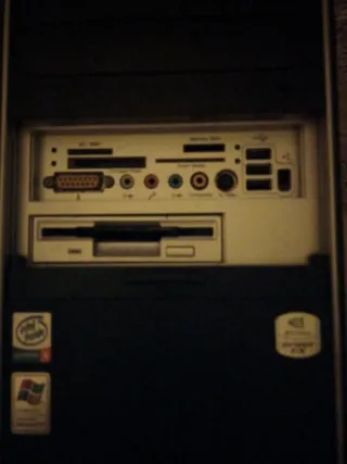 Torre ordenador sobremesa