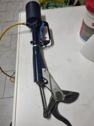 Tijeras de podar neumáticas