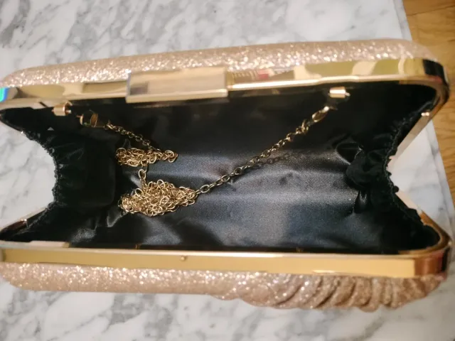 Bolso de fiesta dorado brillante