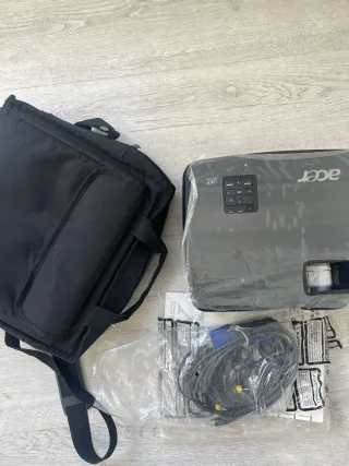 Proyector Acer X1130P DLP