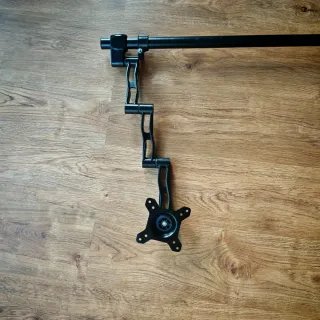 Soporte Brazo Monitor Extensible.