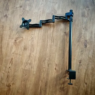 Soporte Brazo Monitor Extensible.