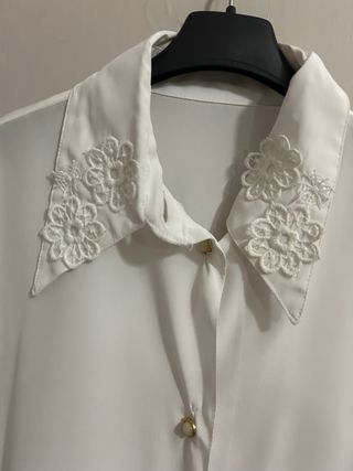 Camicia vintage bianca con ricami