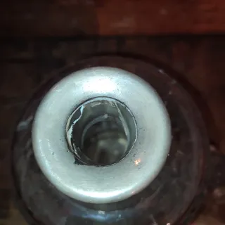 Botella Antigua Cristal Tallado boca Plata Licor