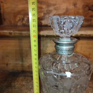 Botella Antigua Cristal Tallado boca Plata Licor