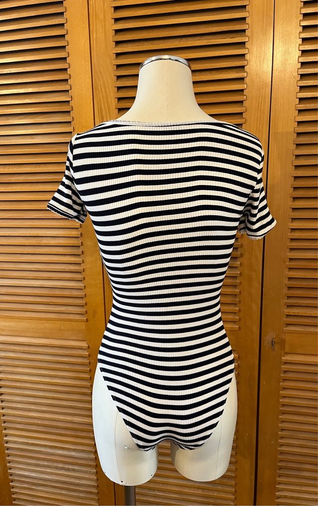 Body Stradivarius riscas P