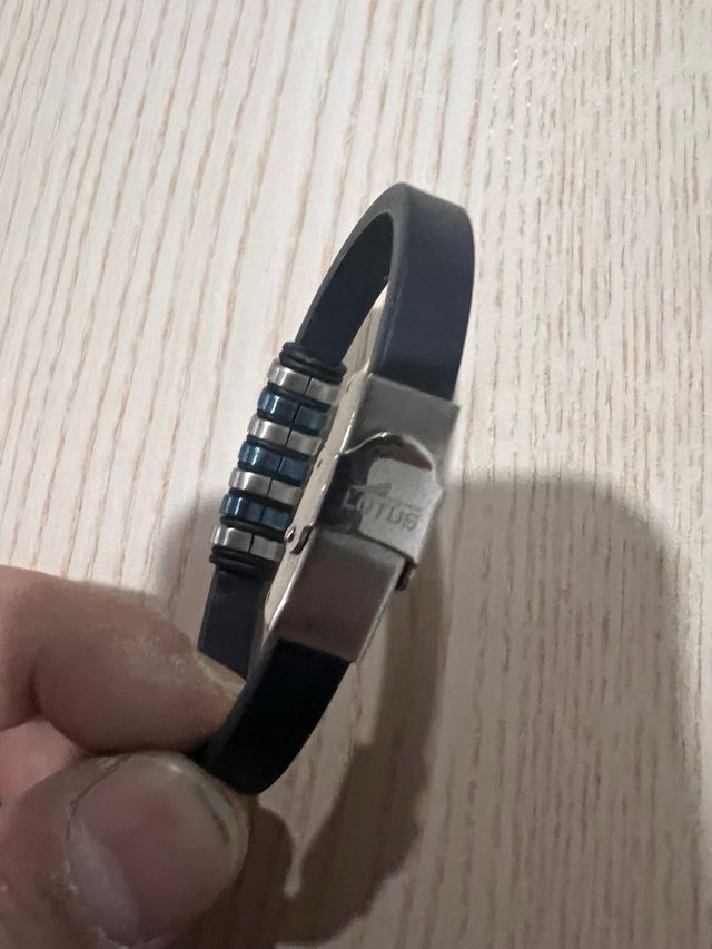 Pulsera Lotus Cuero y Acero