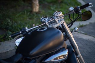 Hyosung Custom Bobber 125cc— Homologada