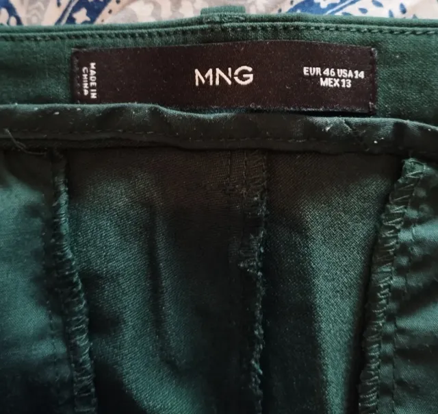 Lote 3 pantalones + 1 falda