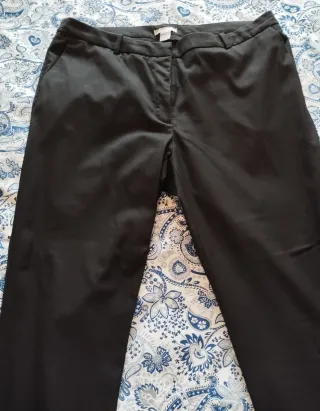 Lote 3 pantalones + 1 falda