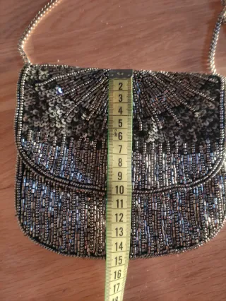 Bolso Sfera Abalorios Negro y Plateado